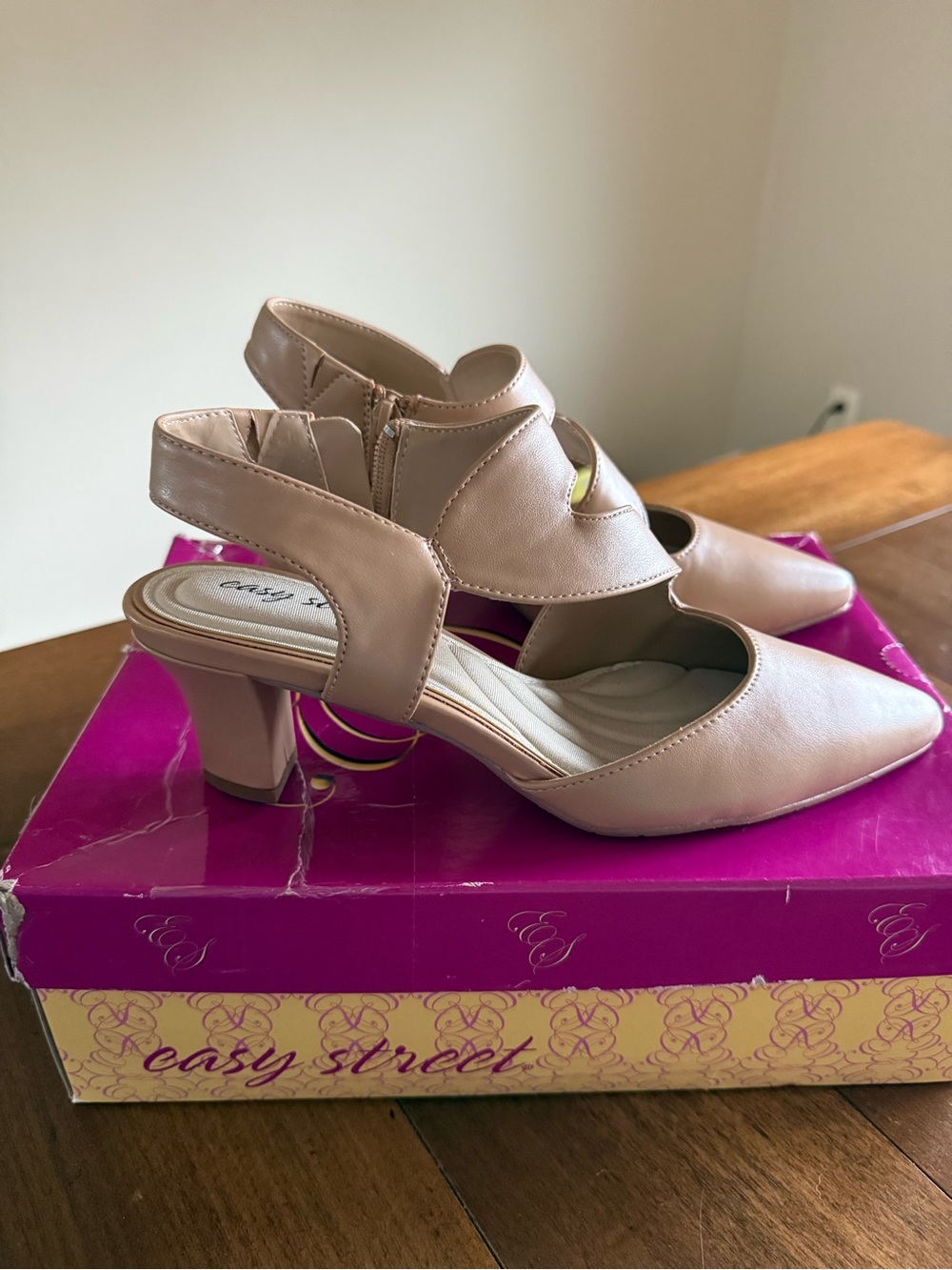 easy street Blush Nude Pointed Slingback Mid Heels